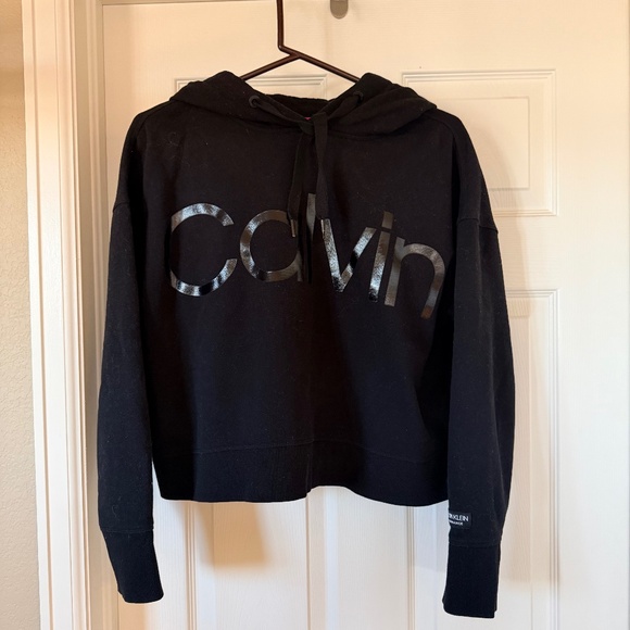 Calvin Klein Performance Tops - Calvin Klein cropped hoodie